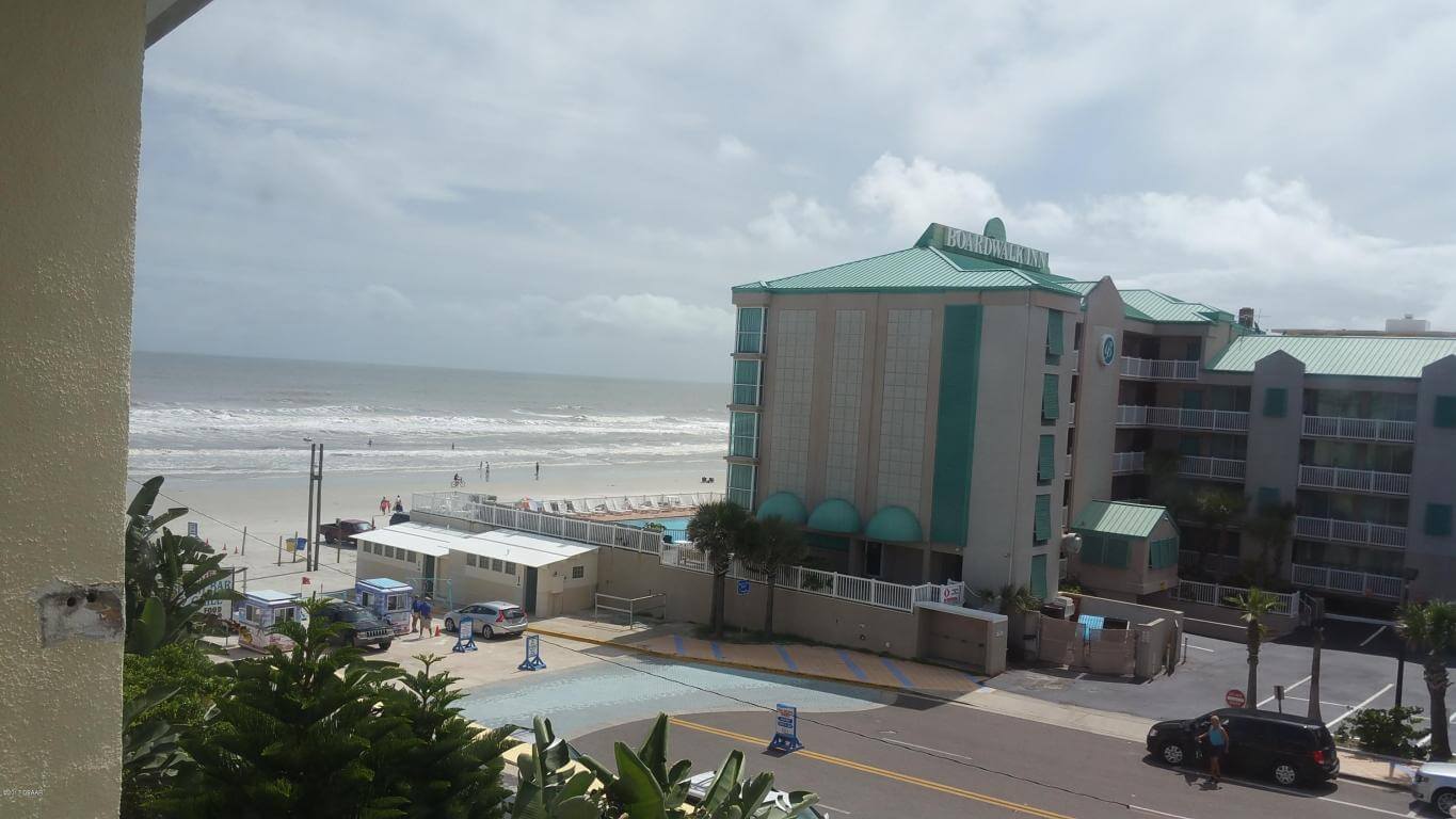 Condotels for sale in Daytona Inn Beach Resort Daytona Beach Property