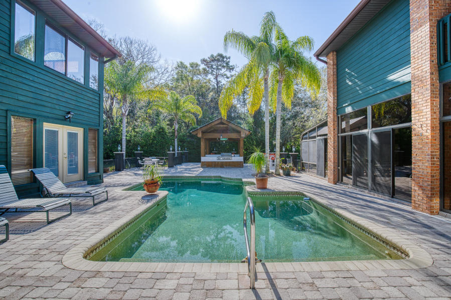 Homes with pools For Sale In The Seabreeze High School district 